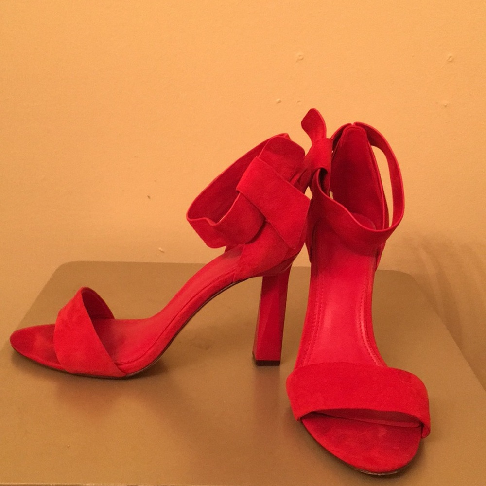 Used A.D & Daughters (Vero Cuomo) Red Classy Heels